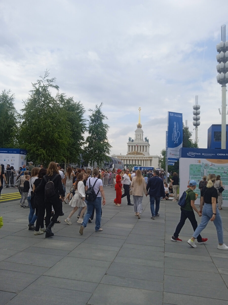 12 июня, ВДНХ, фото мое
