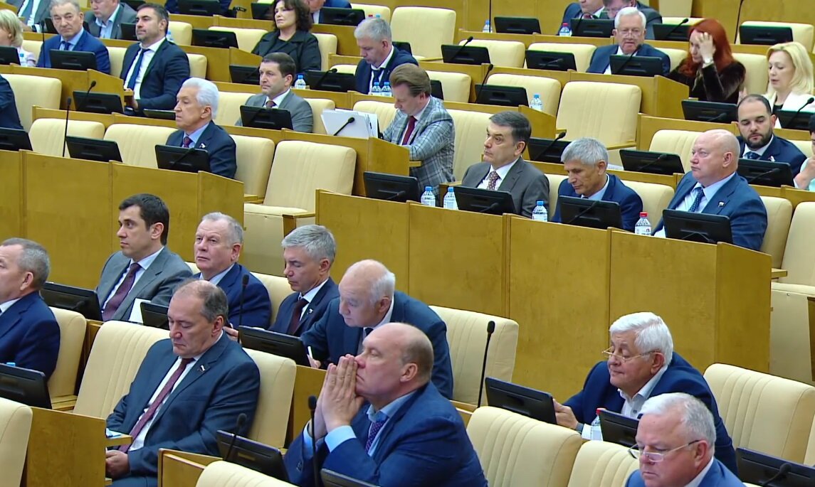 скриншот зала пленарных засданий во время выступления В. Володина