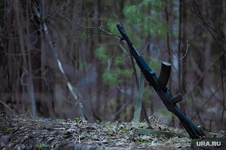 Неизвестный устроил стрельбу в районе Оптиной пустыни