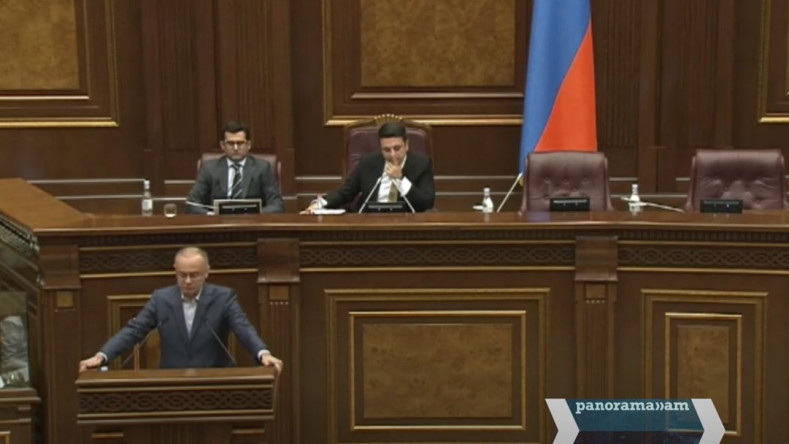 Спикер армянского парламента Ален Симонян продемонстрировал, что никто не будет канителиться с наглеющей оппозицией, главари которой сотворили беды для армянского народа.