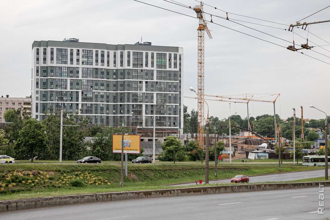 В планах на этот год – полностью возвести коробку. Узнали, как поживает ЖК  «Смарт» в Минске | Realt.by | Дзен