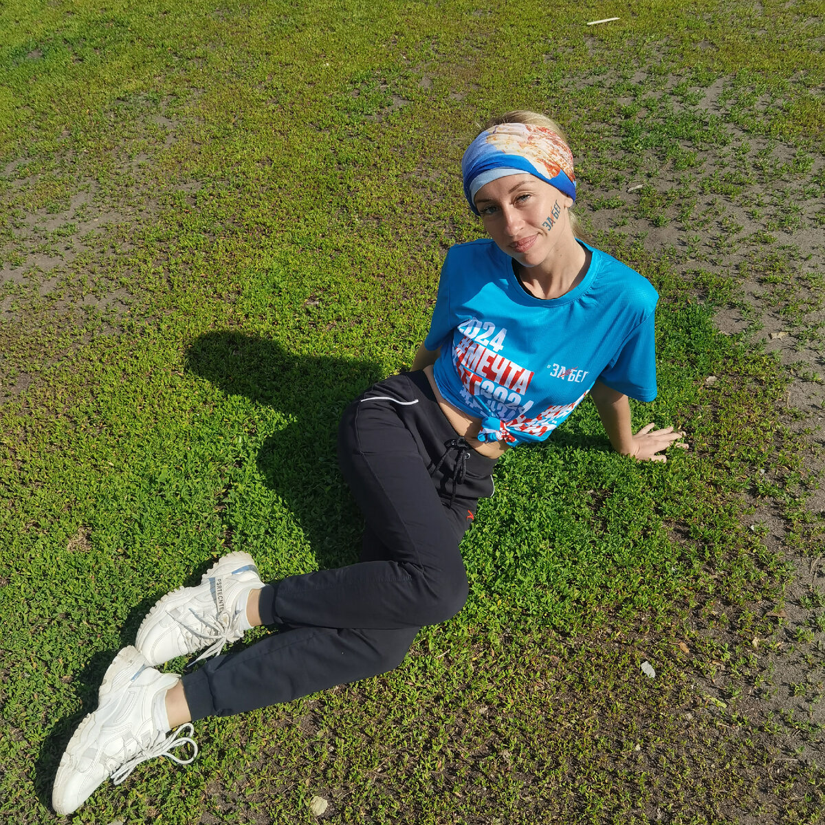 А на фото я на своем первом забеге в этом мае. Бежала правда всего на 1,2 км... Но с чего-то же нужно начинать!