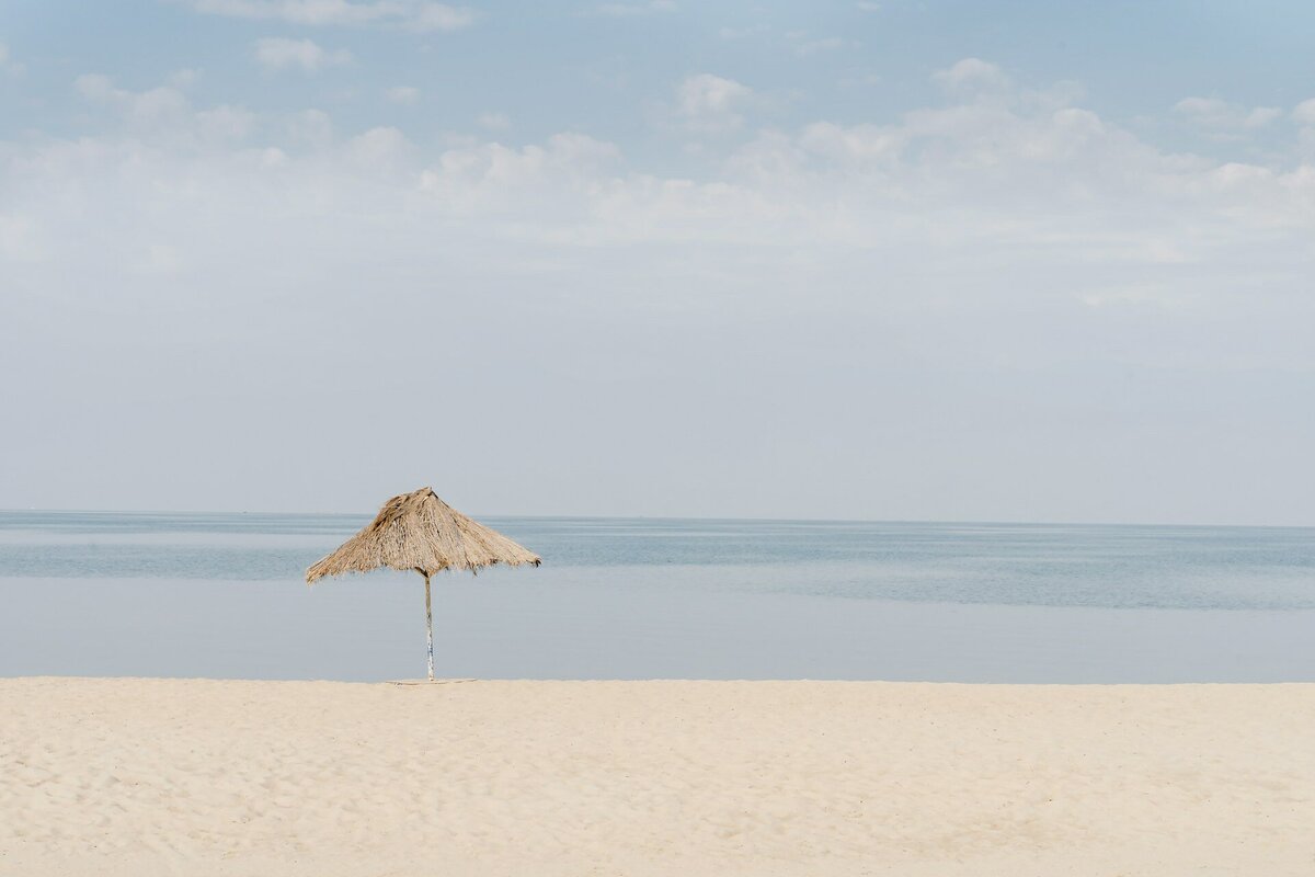 «Танганьика» с местного языка переводится как «богатая рыбой вода». Рыбы тут и правда много. Фото: Guy Basabose / Unsplash