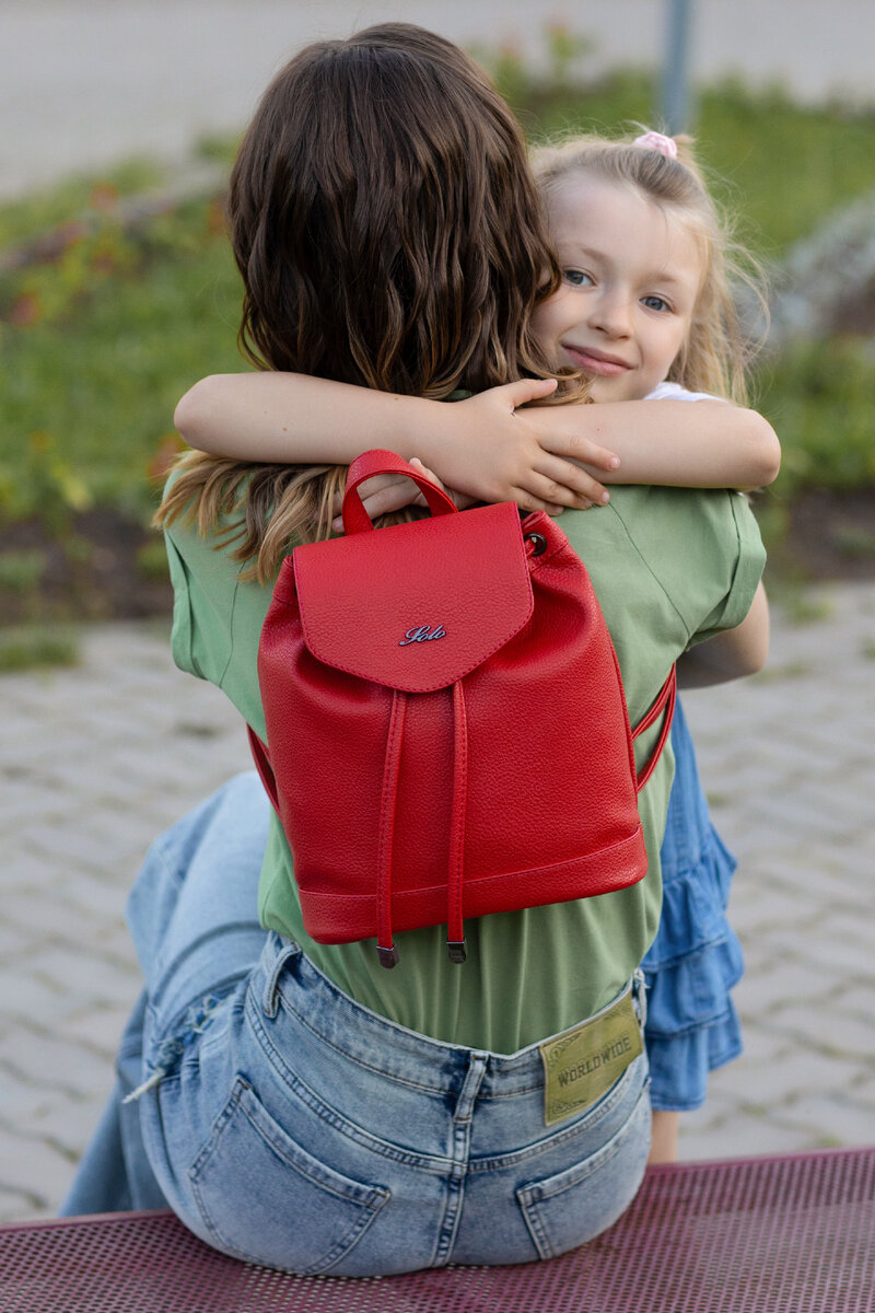 На фото рюкзак городской маленький арт. 147-370 и арт. 15-490