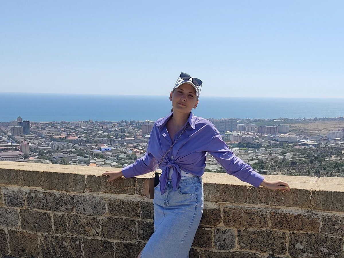 Вид с крепости на Дербент