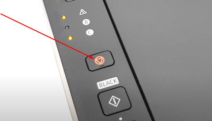 Фото 2. Зажимаем указанную кнопку на 10 секунд