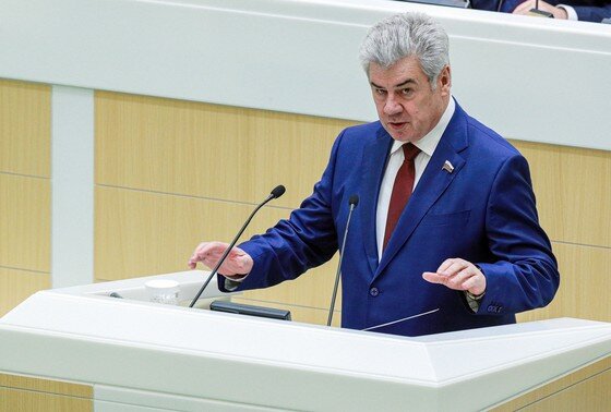    Виктор Бондарев