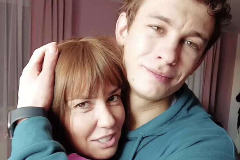     «Агата испытала боль»: Виктория Райдос заявила, что у Никиты Кологривого были «физические» отношения с Муцениеце