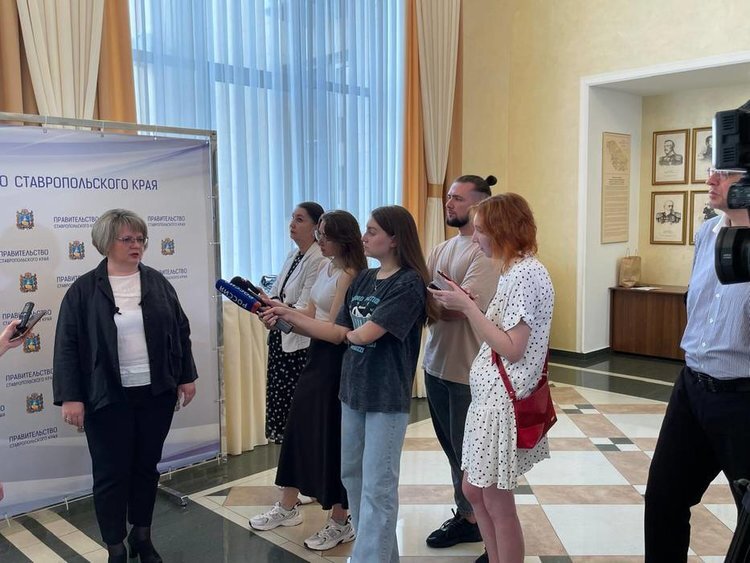    На полях Ставрополья обработано от саранчи свыше 84 тысяч гектаров