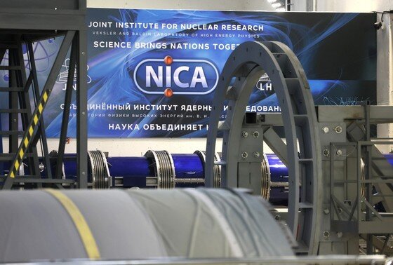    Ускорительный комплекс NICA (Nuclotron based Ion Collider facility)