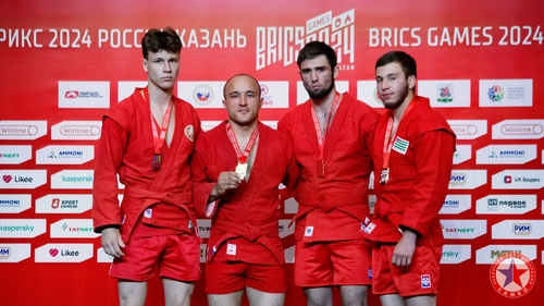 фото с sambo.ru ( призеры самбо 71 кг)