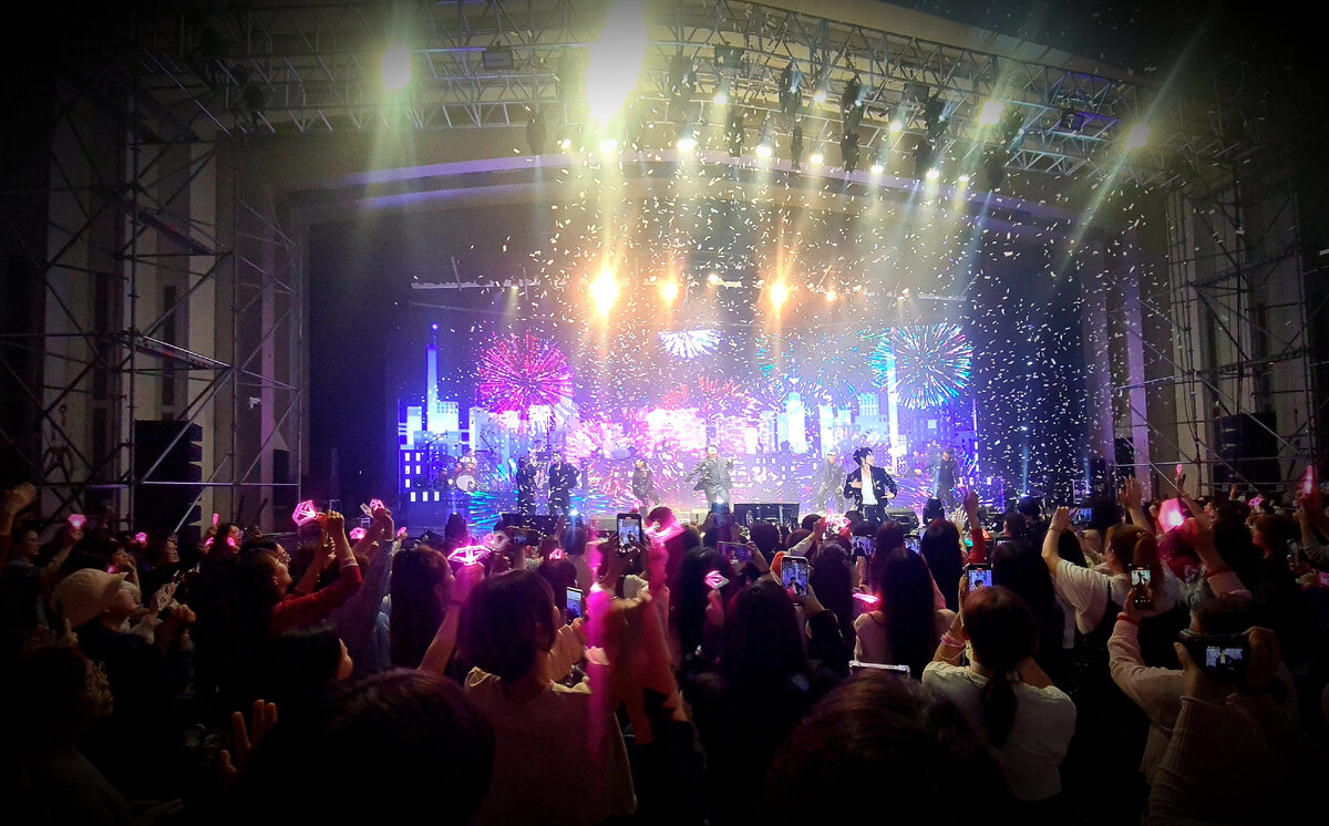 Это была камерная, но крайне душевная туса. 