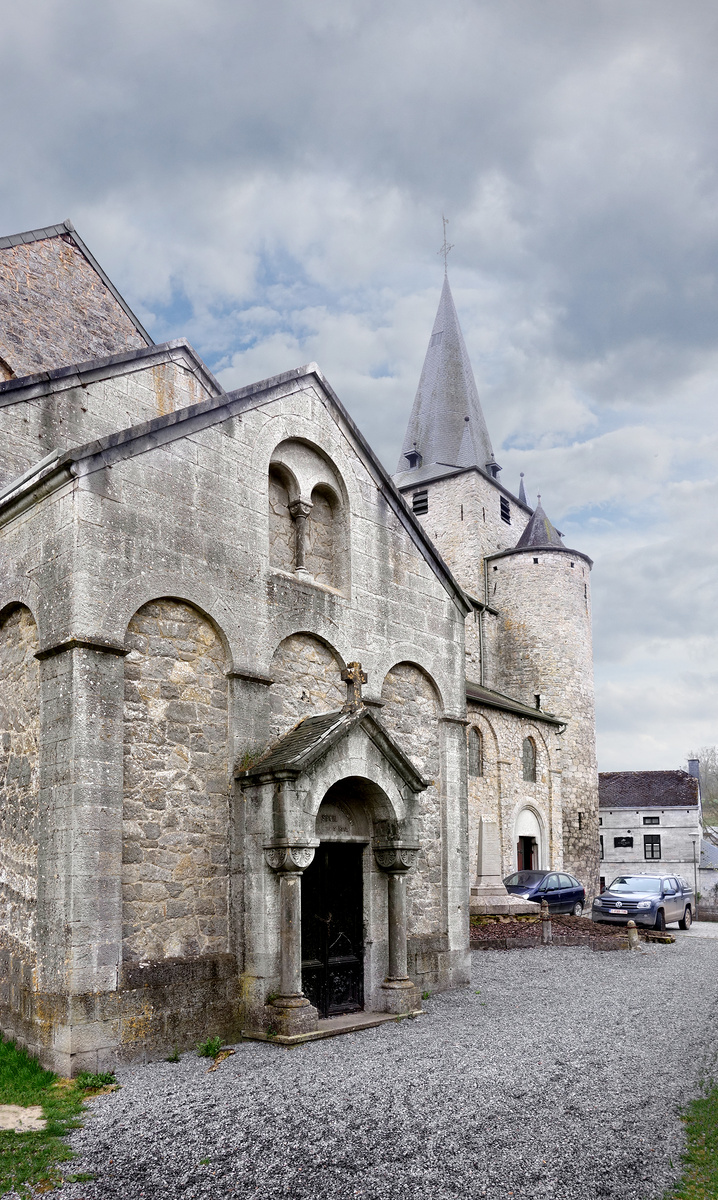 Церковь св. Гаделина в Селле, XI век. Saint-Hadelin de Celles. Бельгия.