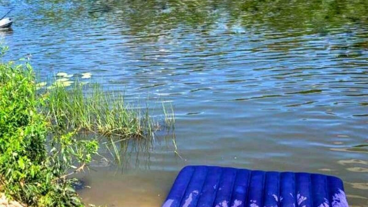    Под Саратовом двое на матрасе уплыли по Терешке и едва не погиблиНовости Саратова и области – Сетевое издание «Репортер64»