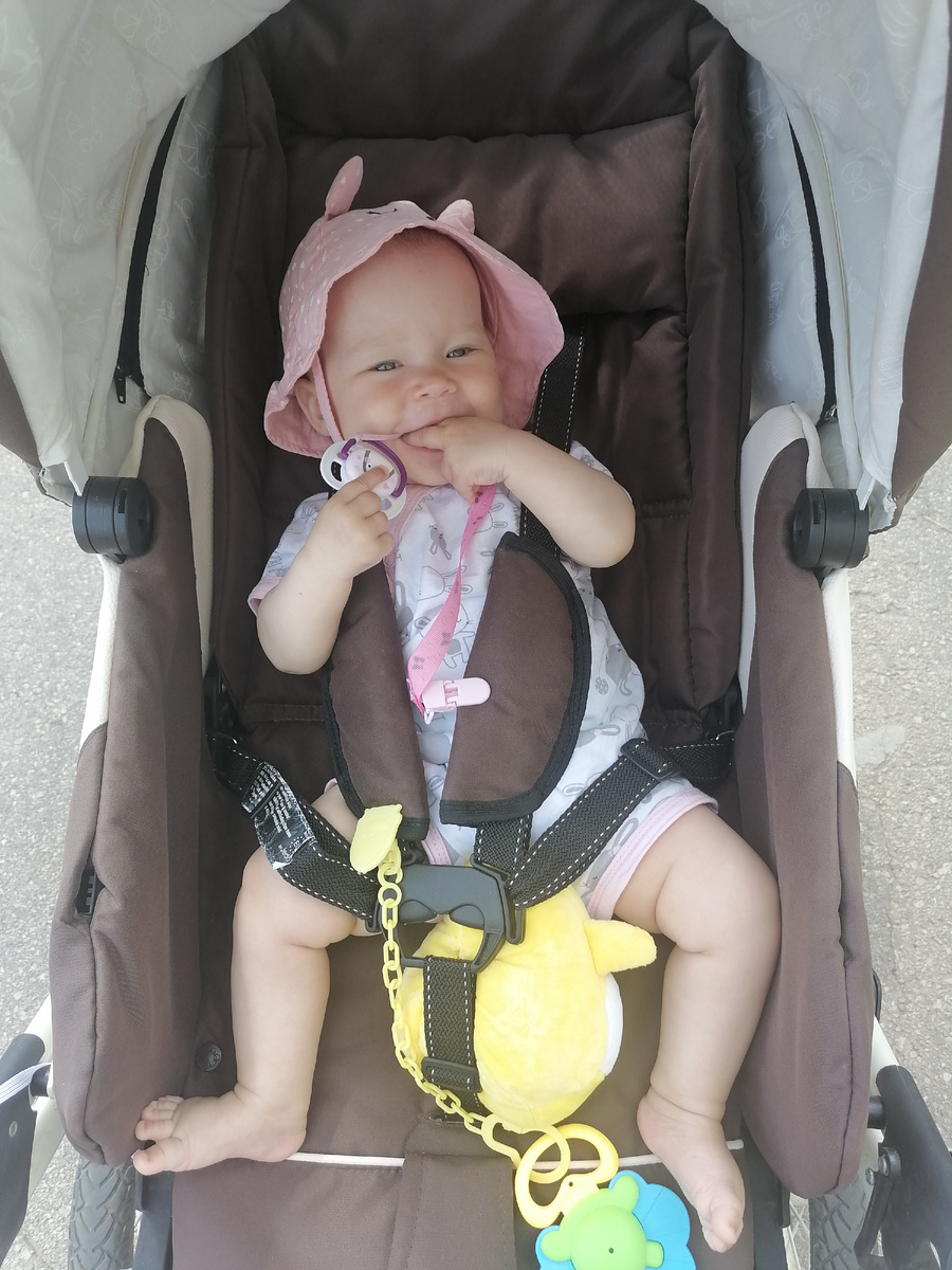 Немного задираются штанины, и это единственный минус 