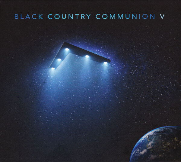 Летит и светит Кто бы и что ни говорил, а Black Country Communion – это супер-группа во всех смыслах этого слова.