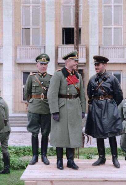    Гудериан в Бресте нам самом знаменитом «параде» в 1939 году Фото: Cassowary Colorizations. Собственная работа, по лицензии CC BY-SA 2.0