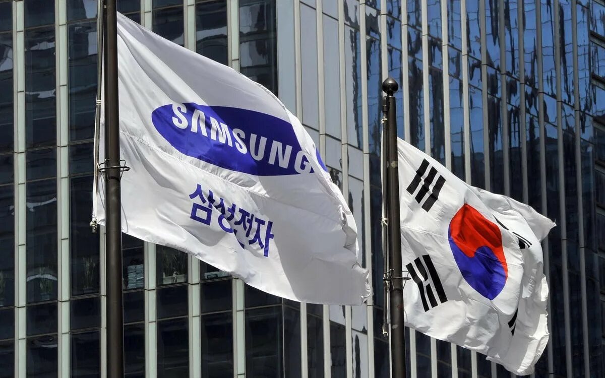 Dpr компания корея. Фирма w корея. Samsung южная корея. Магазин корейских товаров в находке. Главный офис самсунг в корее.