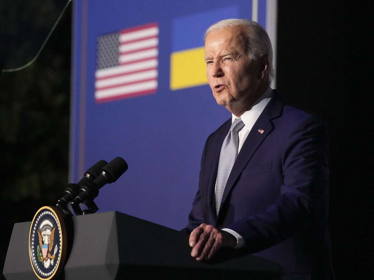    Президент США Джо Байден во время совместной пресс-конференции с Владимиром Зеленским на полях саммита G7© AP Photo / Alex Brandon