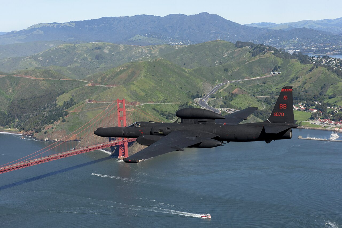 Разведчики США 1983 года ( листай). U-2 Dragon Lady  - летал в небе над СССР ->