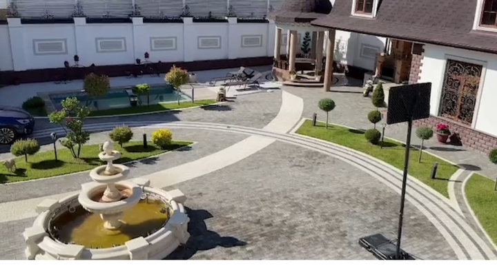 Внутренний двор чиновника, Фото из открытых источников