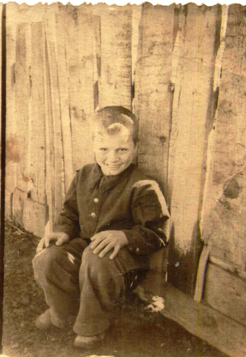 Примерно в таком возрасте Саша Ивченков стал исилькульцем