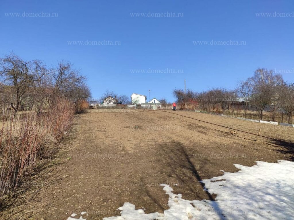 Перепад высот на участке с уклоном