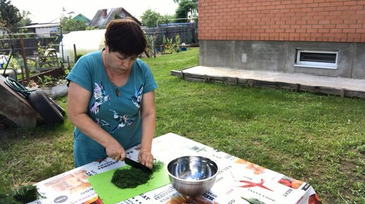 Заморозка укропа — отличный способ сохранить его аромат и свежесть на зиму.