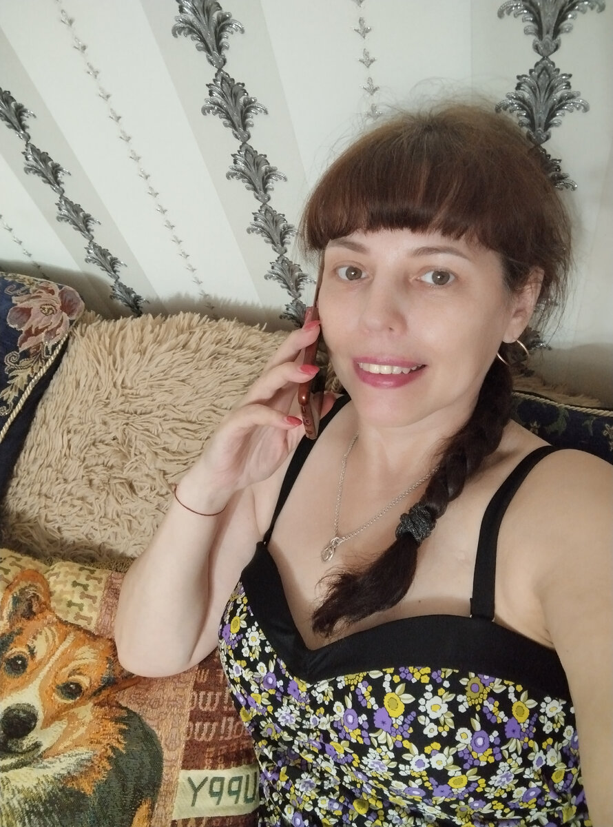 Слушаю по телефону новости про индексацию пенсий, так как телевизора на даче нет 🤗
