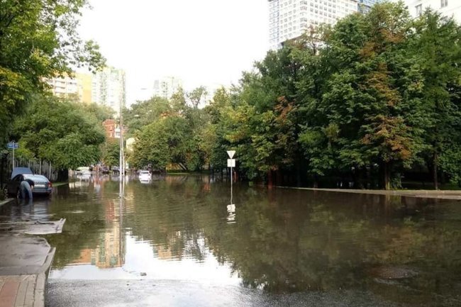    Москва/потоп