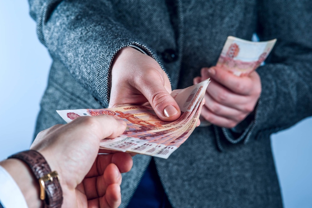 Хорошая народная мудрость гласит: «Хочешь лишиться друга — дай ему в долг»