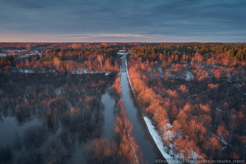 Затопленная дорога