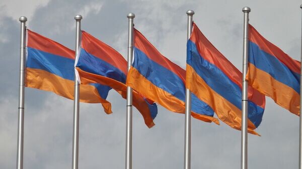    CC BY 2.0 / young shanahan / Flag of Armenia