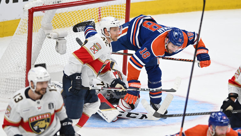    Форвард «Эдмонтона» Зак Хаймэн (№ 18) в трех матчах финала Кубка Стэнли против «Флориды» (0-3) не набрал ни одного очка.Walter Tychnowicz USA Today Sports