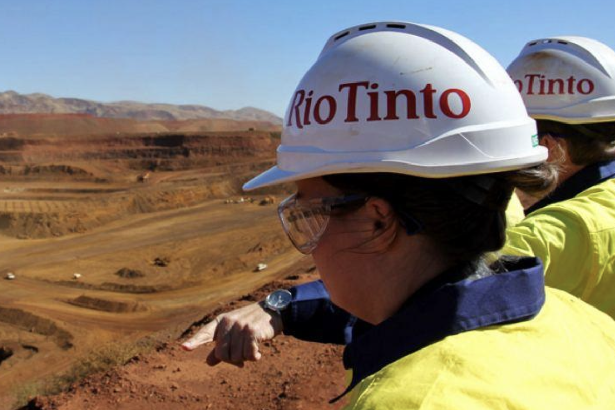 Rio tinto group металлургические компании. Рио тинто групп. Rio tinto aluminium logo. Rio tinto. Rio tinto group.