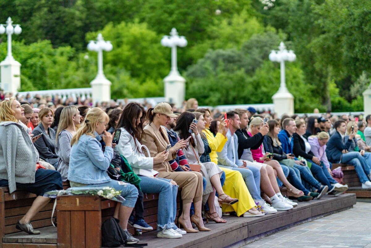 Зеленый театр ВДНХ снова открыт! Что покажут и что можно брать с собой на  концерт? | PortalBilet - гид по топовым мероприятиям | Дзен