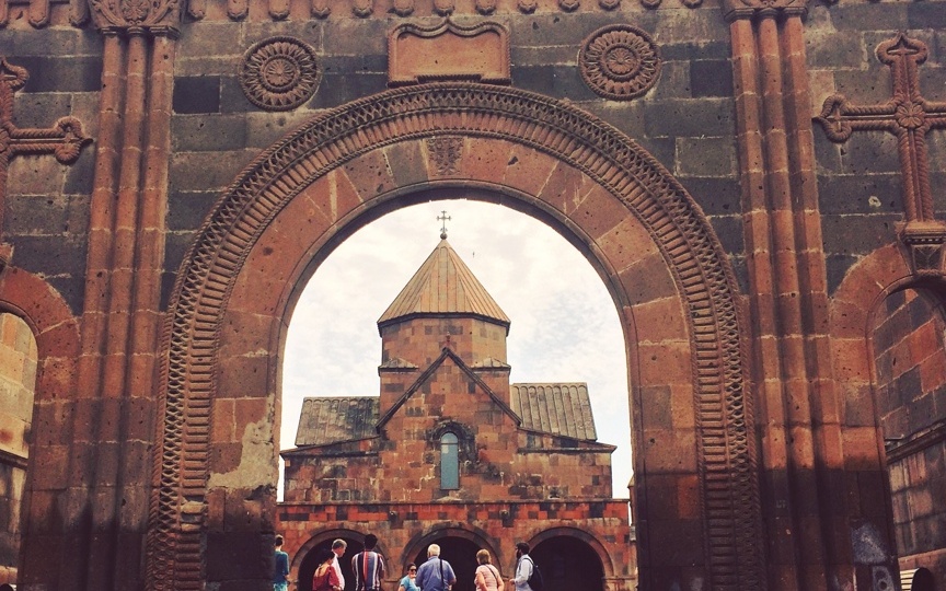 № 46. Армения: попытки обуздать озеро Севан и жестокая царская любовь