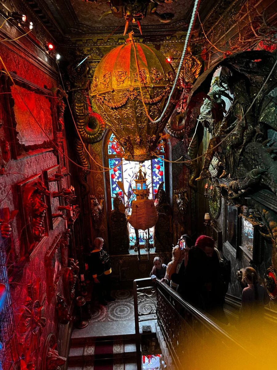 В музее три этажа, и каждый из них населяют чудесные существа. Фото из личного архива автора