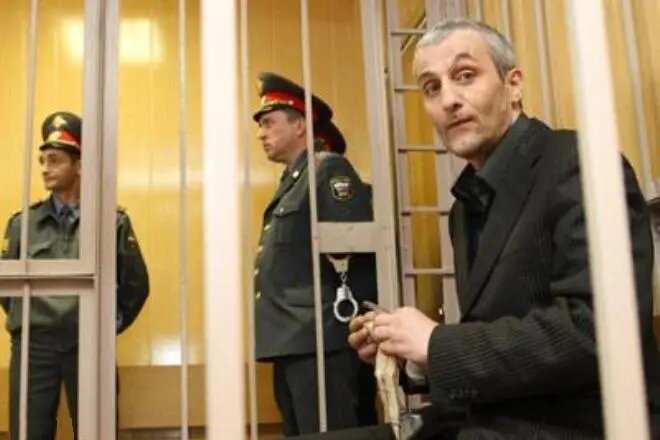 Отец Кети Топурии. Фото: https://mylandrover.ru/suspension/keti-topuriya-vse-taki-razoshlas-s-muzhem-keti-topuriya--.html