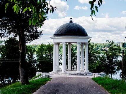 беседка Островского в Костроме.