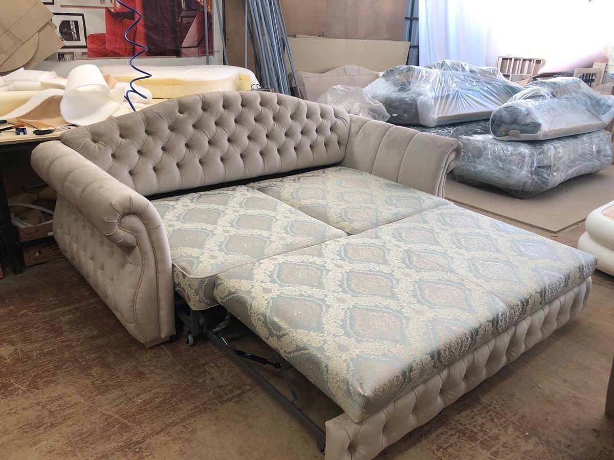 Диван на производстве