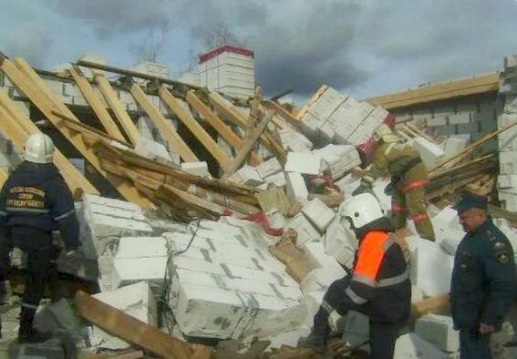 Рухнул малоэтажный дом из газоблока