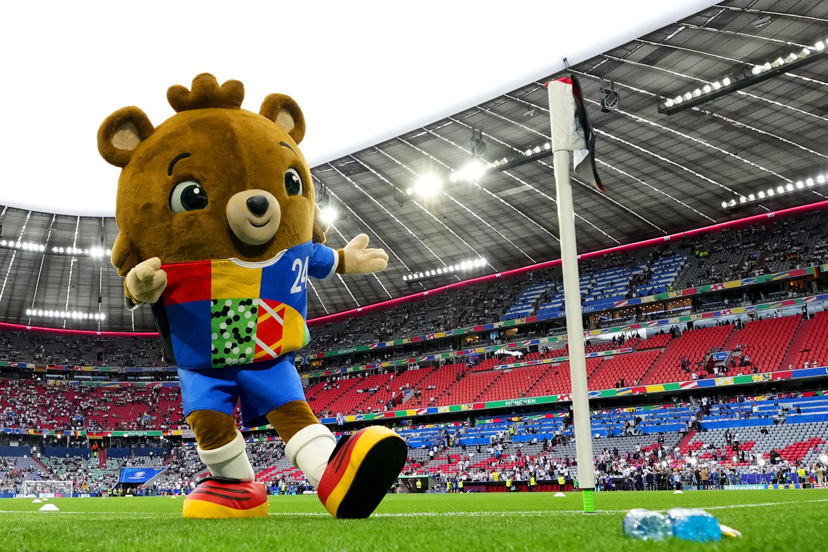    Чемпионат Европы по футболу стартовал с уверенной победы сборной Германии над национальной командой Шотландии / globallookpress.com / Spada / Keystone Press Agency