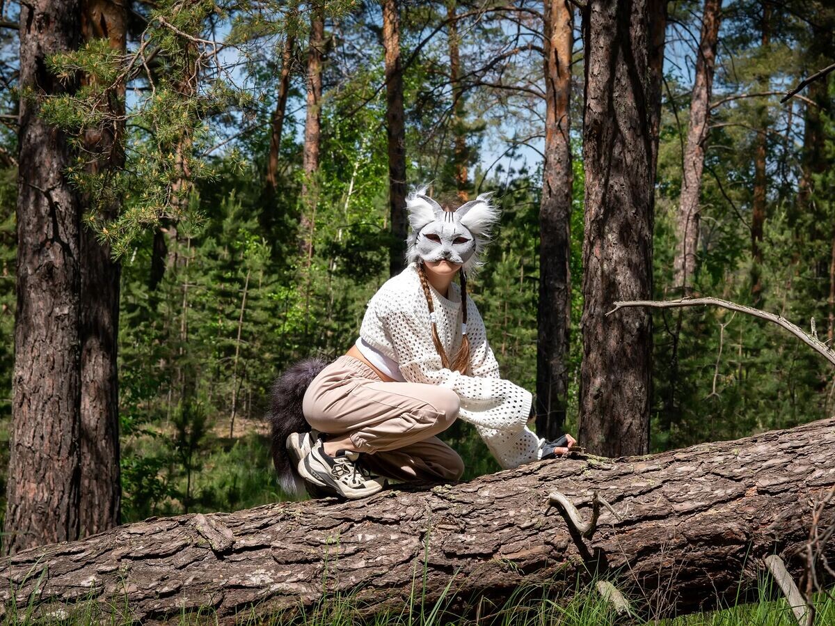    Девочка в маске кошки© iStock.com / Diy13