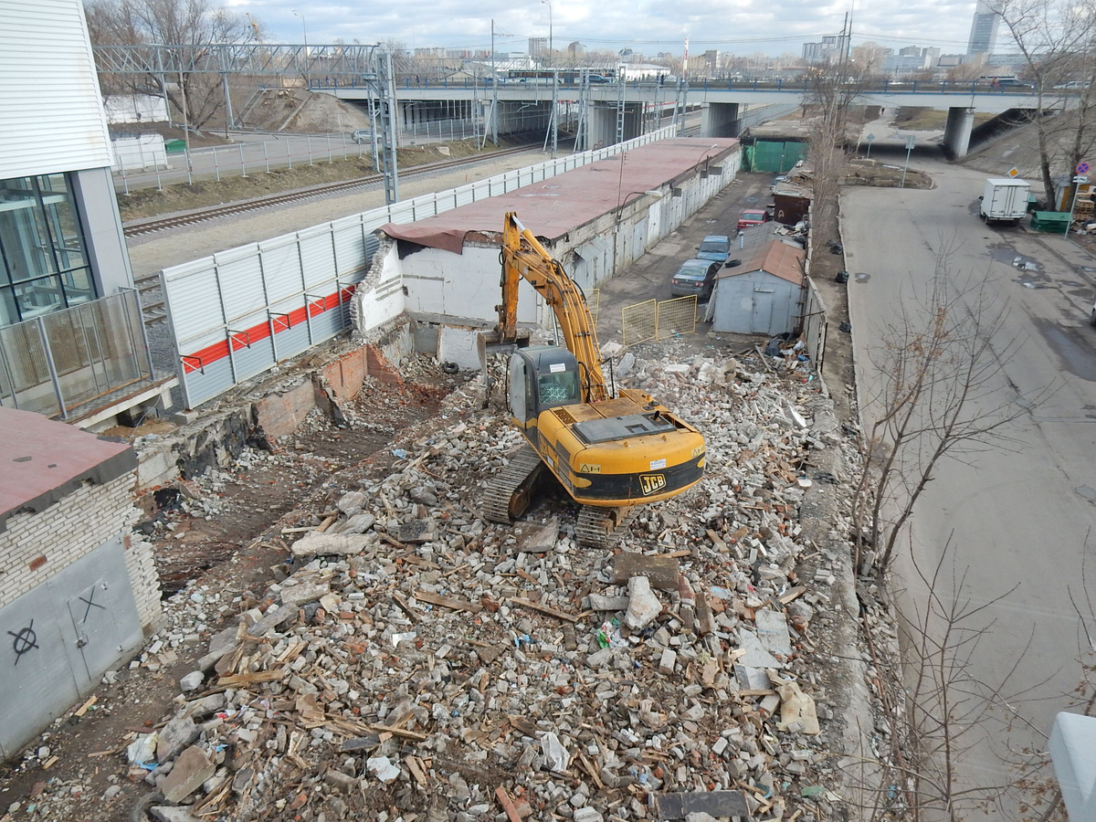 Знакомый купил гараж за 500 тысяч - оказалось, эта территория запланирована  под снос. Какую сумму могут компенсировать строители многоэтажек | Блог  самостройщика | Дзен