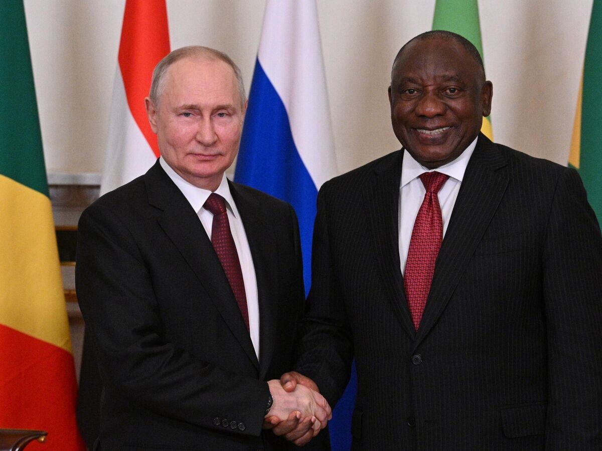    Президент РФ Владимир Путин и президент ЮАР Сирил Рамафоза во время встречи© РИА Новости / Фотохост-агентство РИА Новости