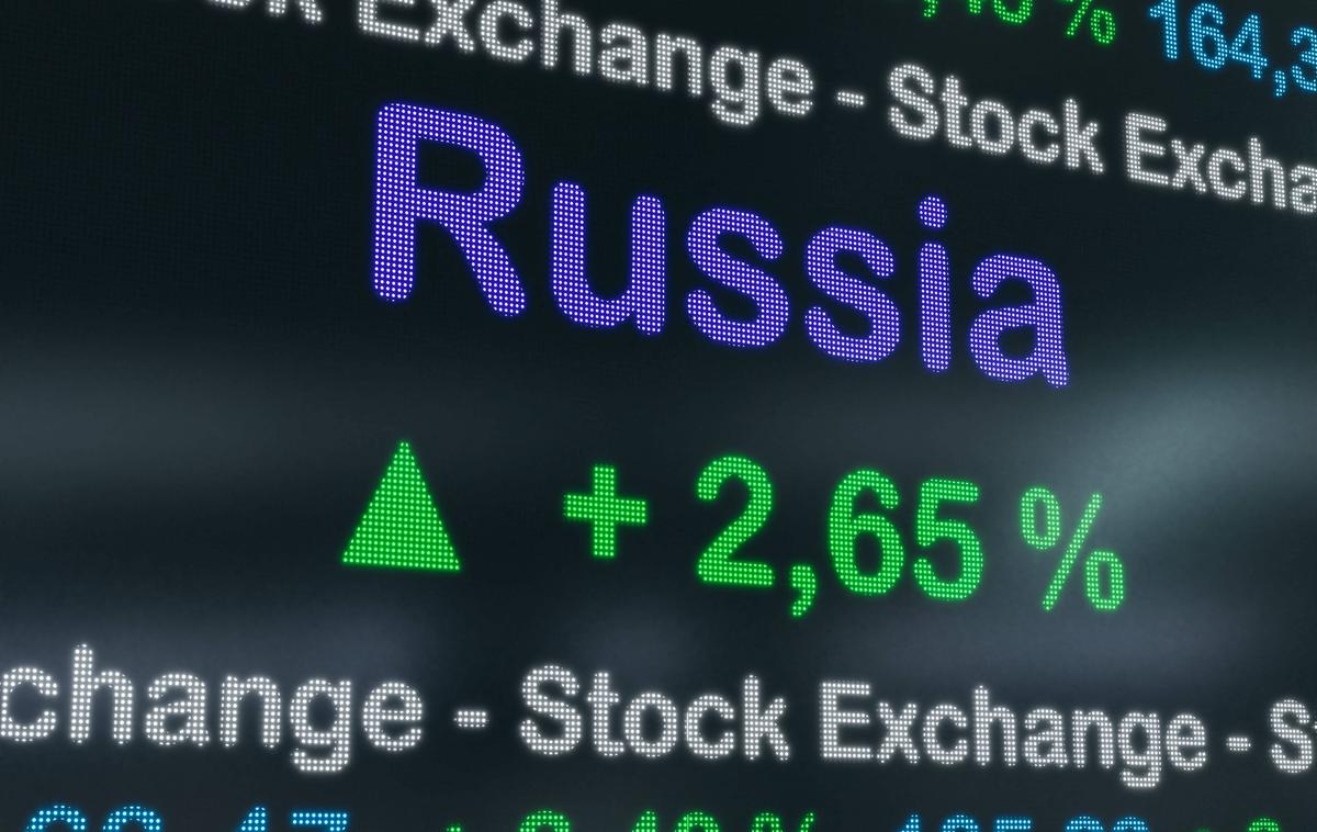 В связи с введением Соединенными Штатами Америки ограничительных мер в отношении группы «Московская фондовая биржа» биржевая торговля и расчеты по поставочным инструментам в долларах США и евро временно приостановлены. 
Фото: Guliverimage