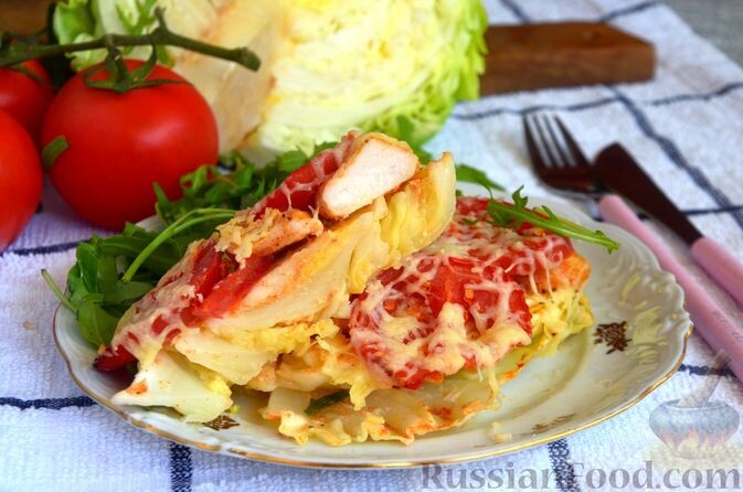 куриное филе, капуста белокочанная, помидоры, яйца, сыр твёрдый, соль, перец чёрный молотый, паприка молотая