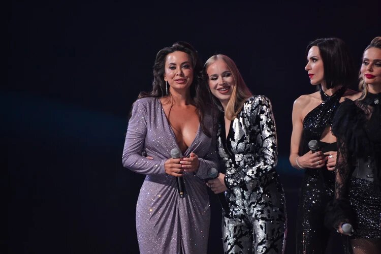    Наталья Фриске Юлия Гончарова