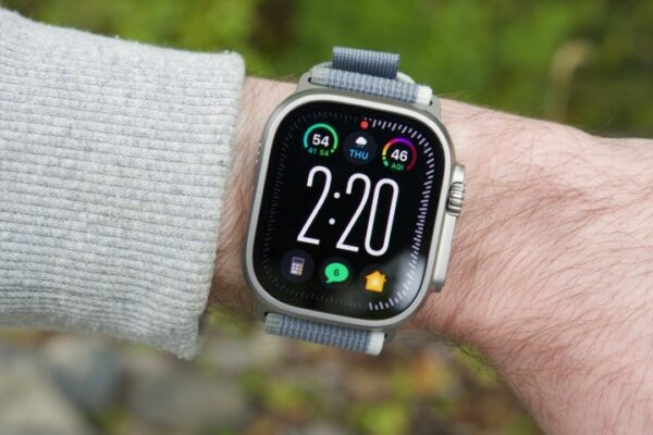  Предупреждающие знаки могут начать мигать желтым для Apple, по крайней мере, когда речь идет о носимых устройствах, включая Apple Watch и AirPods.